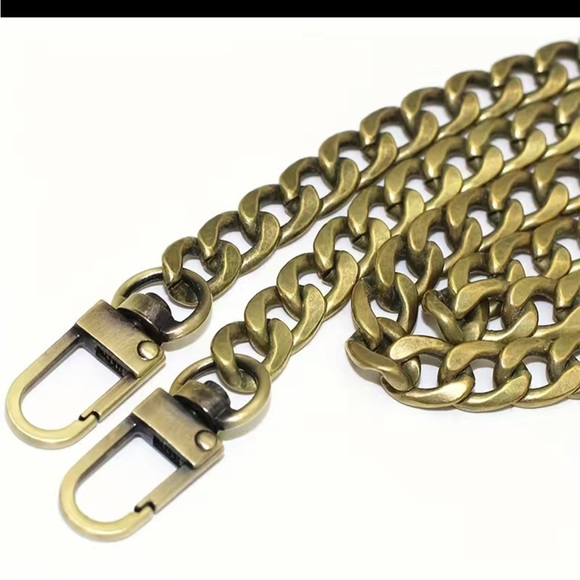 New 47” Purse/Wallet Chain or Replacement in Classic Gold Metal - Picture 4 of 13